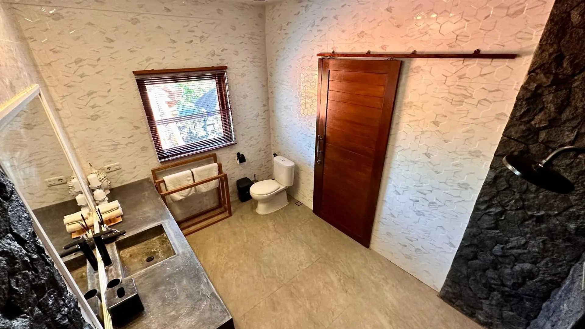 The Getaway Villa 塞米亚克